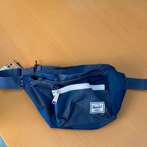 Herschel fanny pack